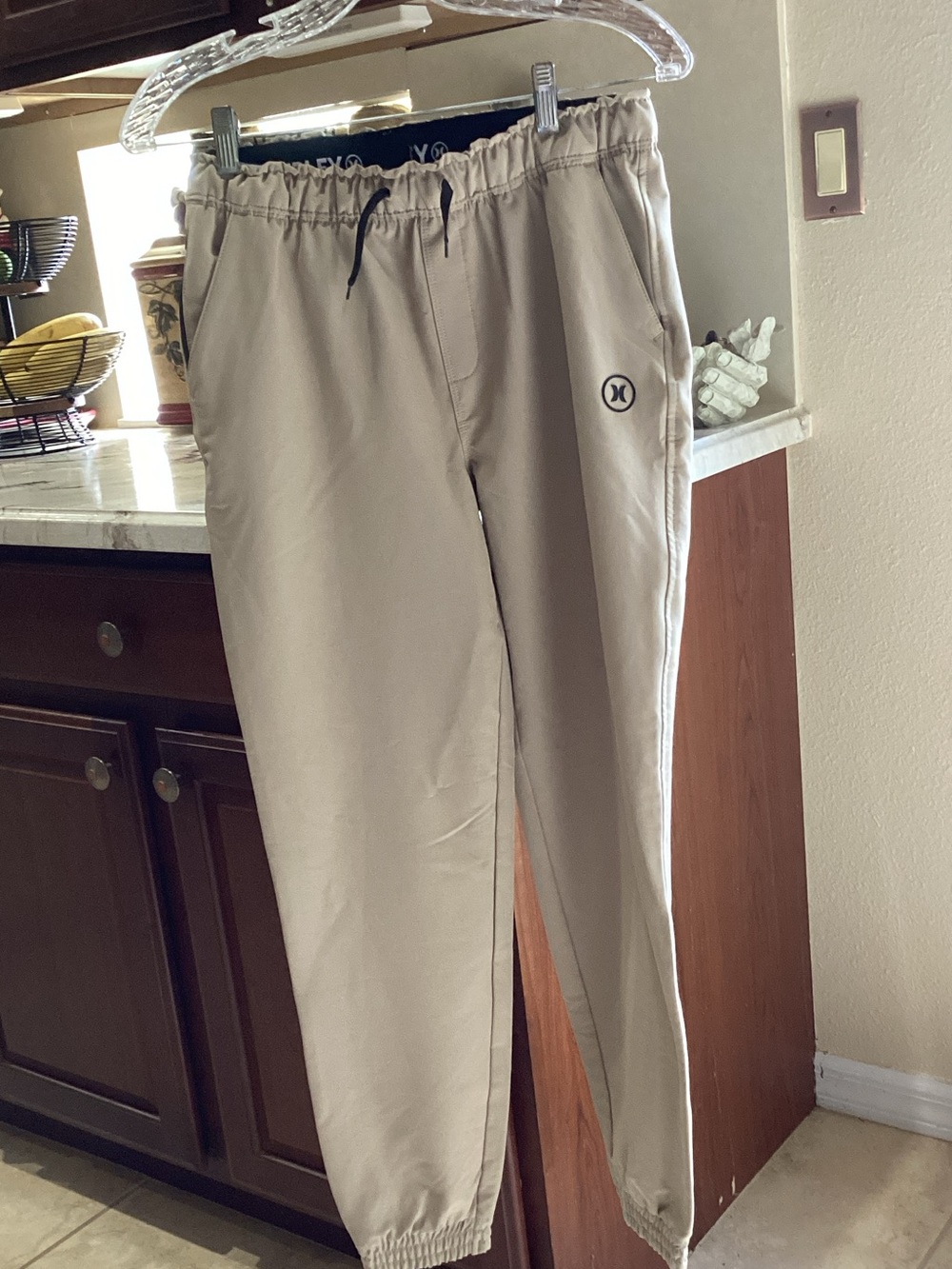Hurley Kids 1 Beige 1 Olive Green pants with Drawstring